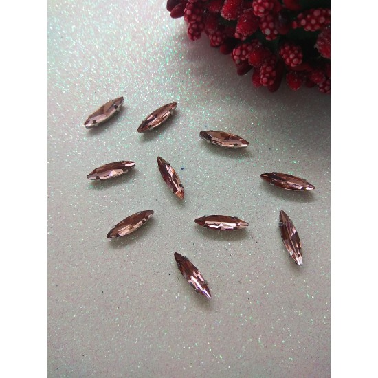 Стразы в цапах "Узкий листик" 4*15 мм цв. персиковый, цена за 1 шт